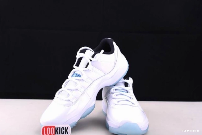 Jordan AV2187-117 11 Legend Low Blue Air 1212